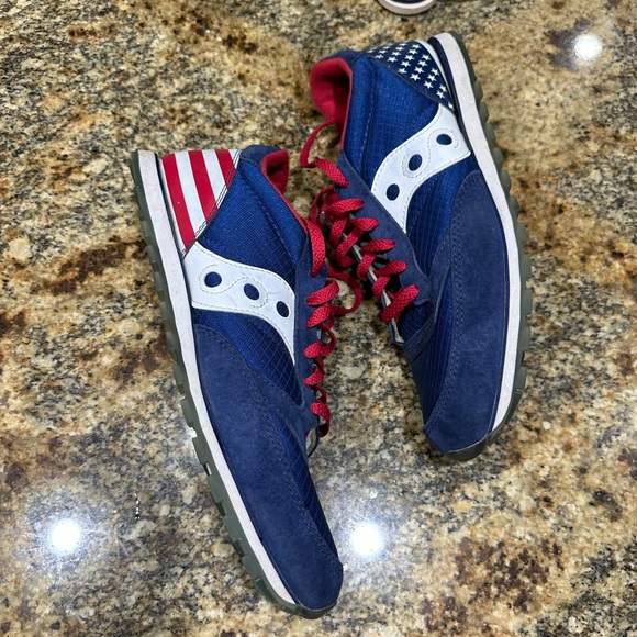 Saucony Jazz Low Pro Sneakers - Picture 2 of 15